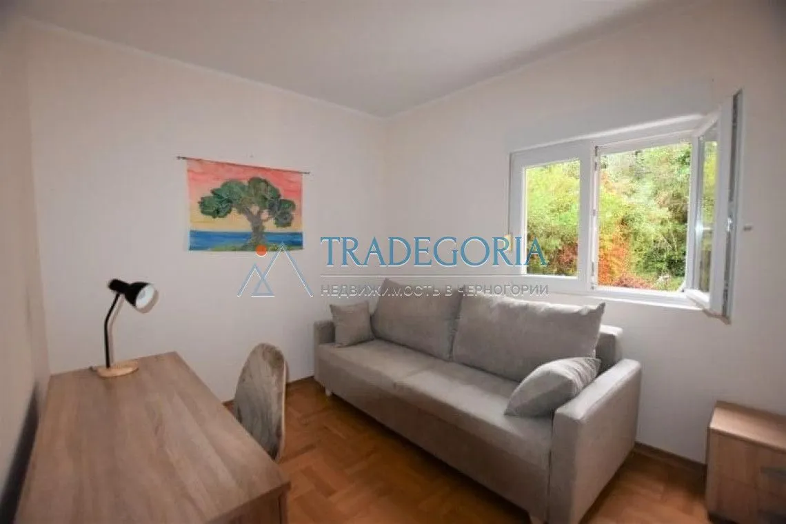 Prodaja, četvorosoban stan, 160m², Petrovac, Budva