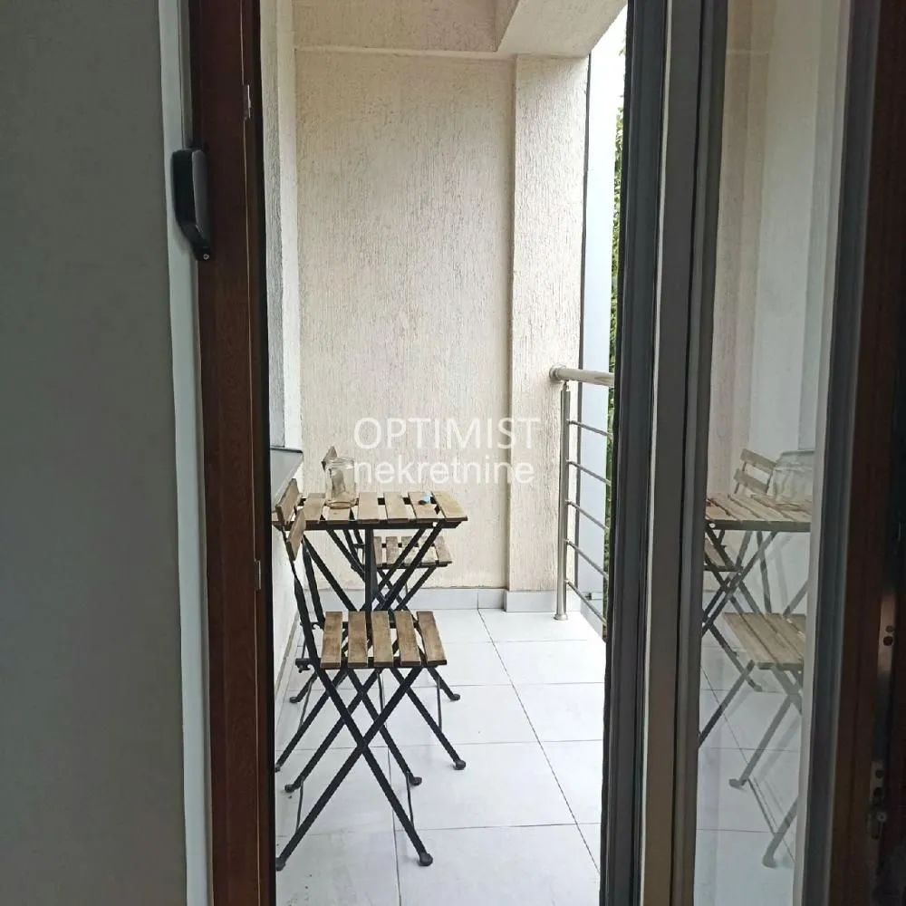 Rent, two bedroom apartment, 36m², Crveni Krst, Beograd