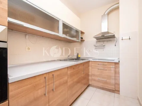 Izdavanje, trosoban stan, 103m², Zabjelo, Podgorica - image 11