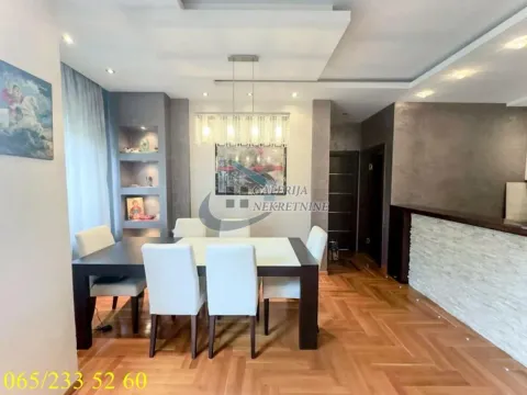 Rent, four bedroom apartment, 97m², Vračar Sve Podlokacije, Beograd - image 8