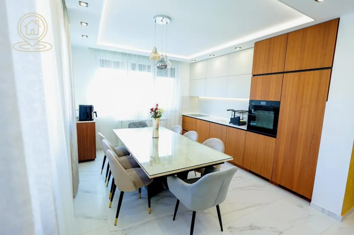 Prodaja, stan, 149m², Sajmište, Novi Sad