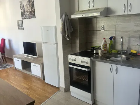 Izdavanje, jednosoban stan, 52m², Meljine, Herceg Novi - image 9