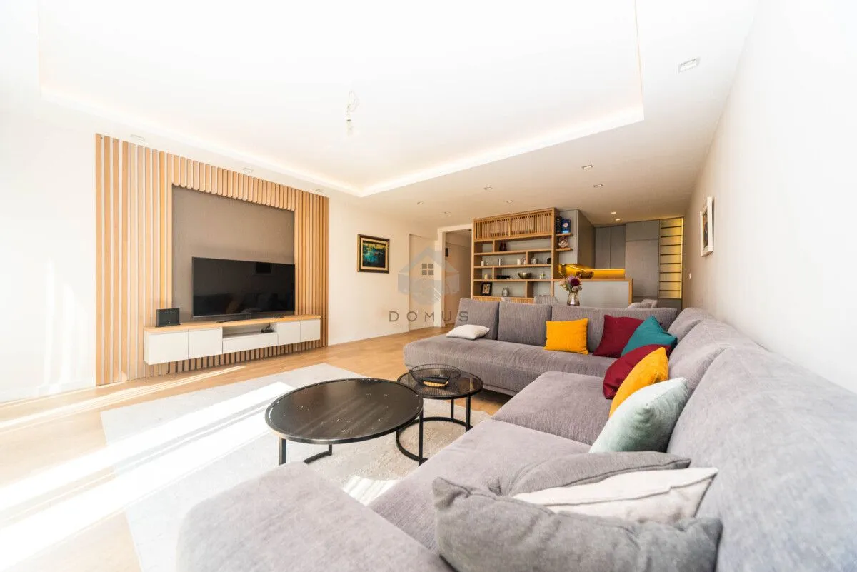Rent, two bedroom apartment, 120m², Centar, Podgorica