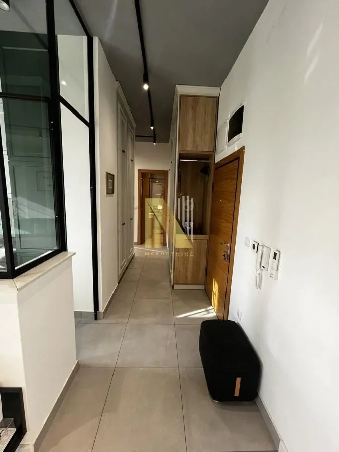 Prodaja, trosoban stan, 63m², Adamovićevo Naselje, Novi Sad Sve Podlokacije