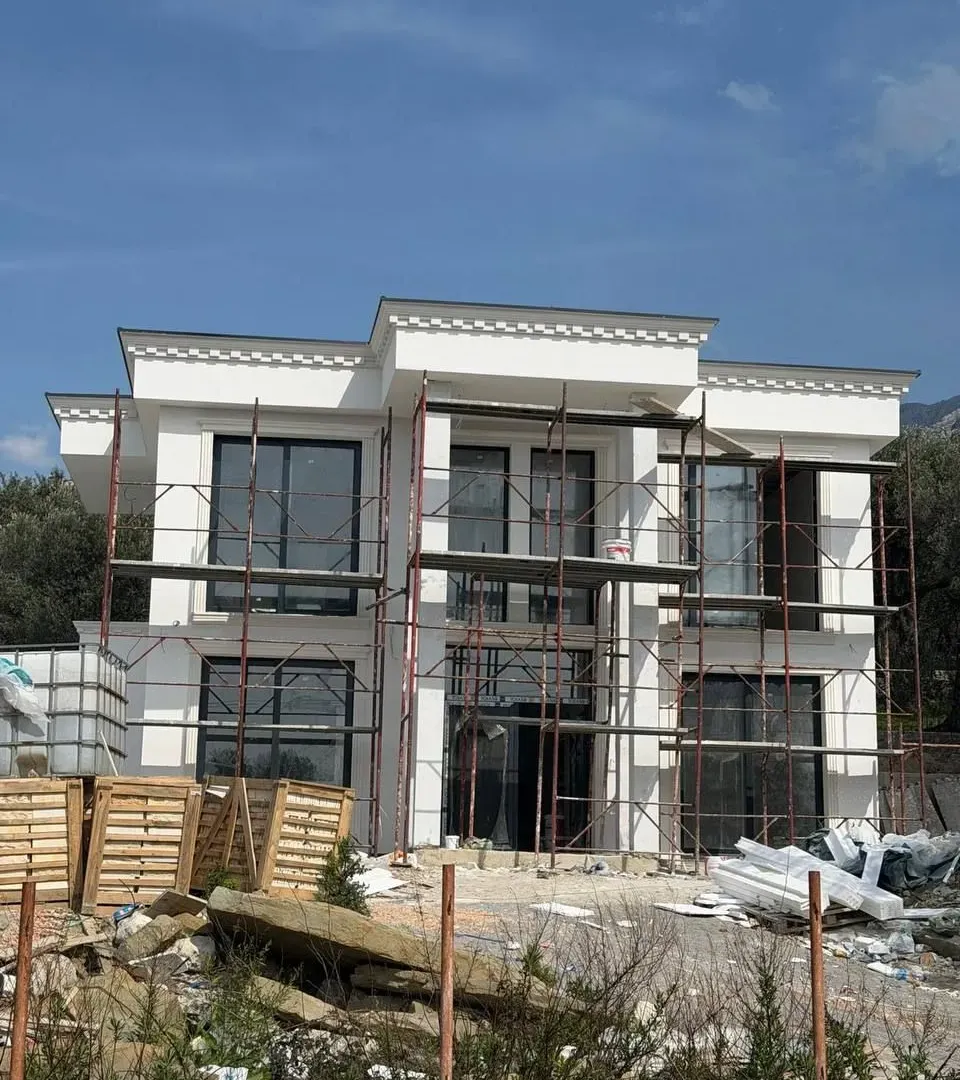 Prodaja, kuća, 200m², Centar, Bar