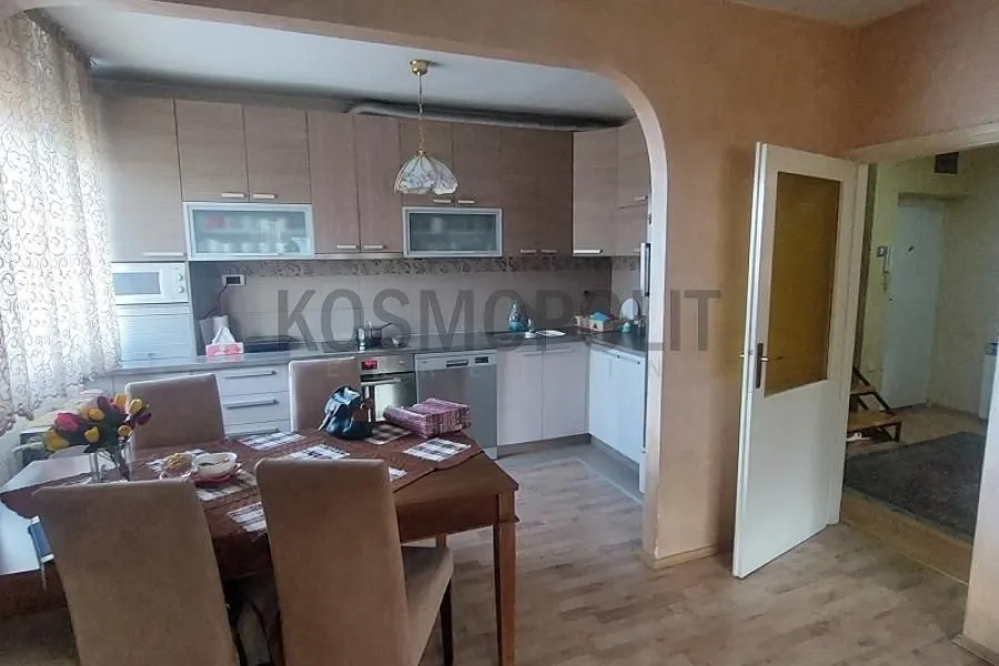 Sale, apartment, 110m², Karaburma, Palilula Sve Podlokacije