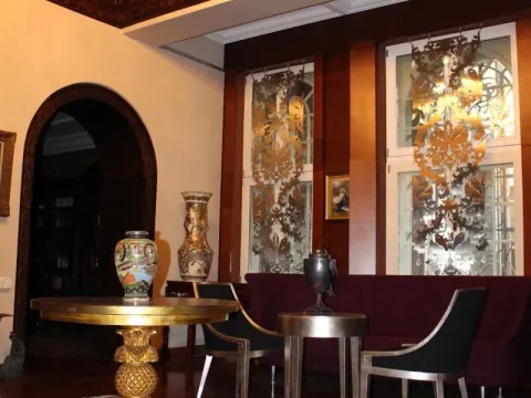 Prodaja, kuća, 1690m², Slavija, Vračar Sve Podlokacije - image 3