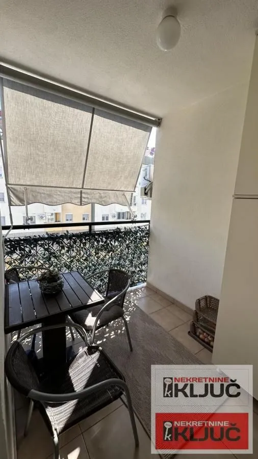 Prodaja, četvorosoban stan, 84m², Novo naselje, Novi Sad