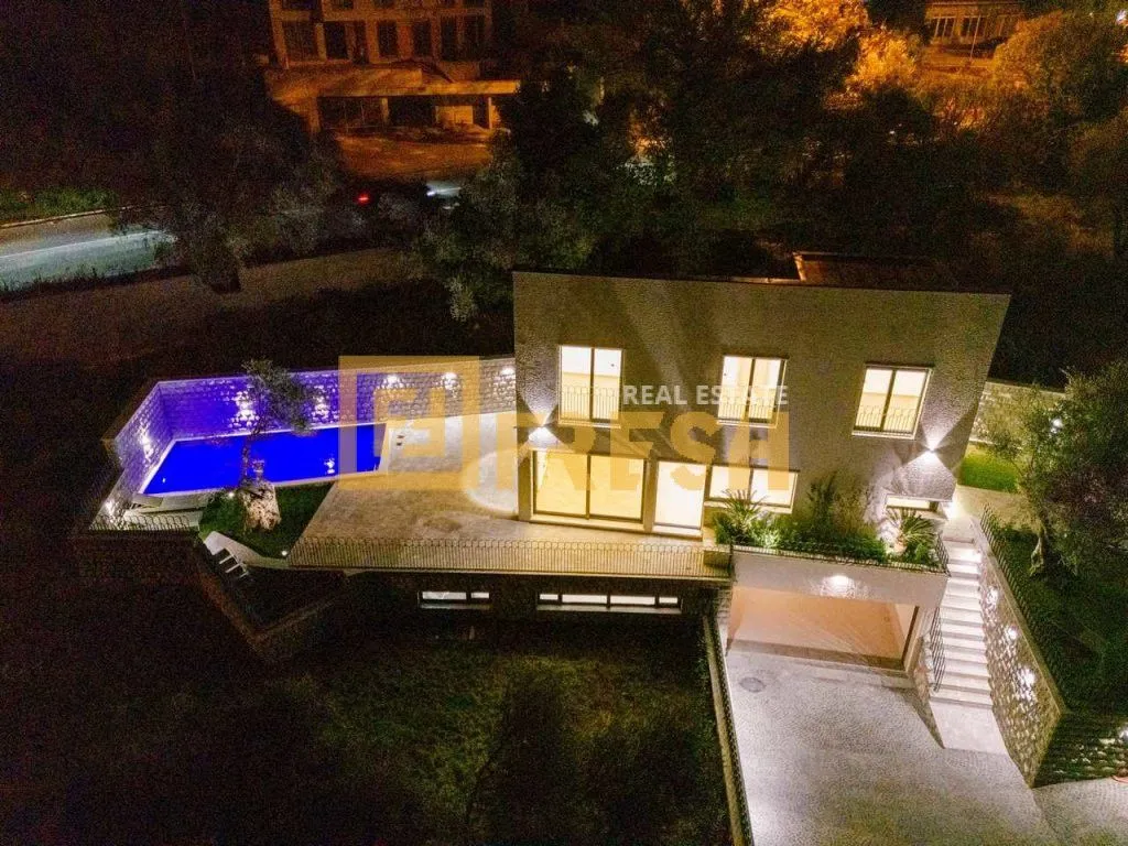 Sale, house, 240m², Budva, Crna Gora
