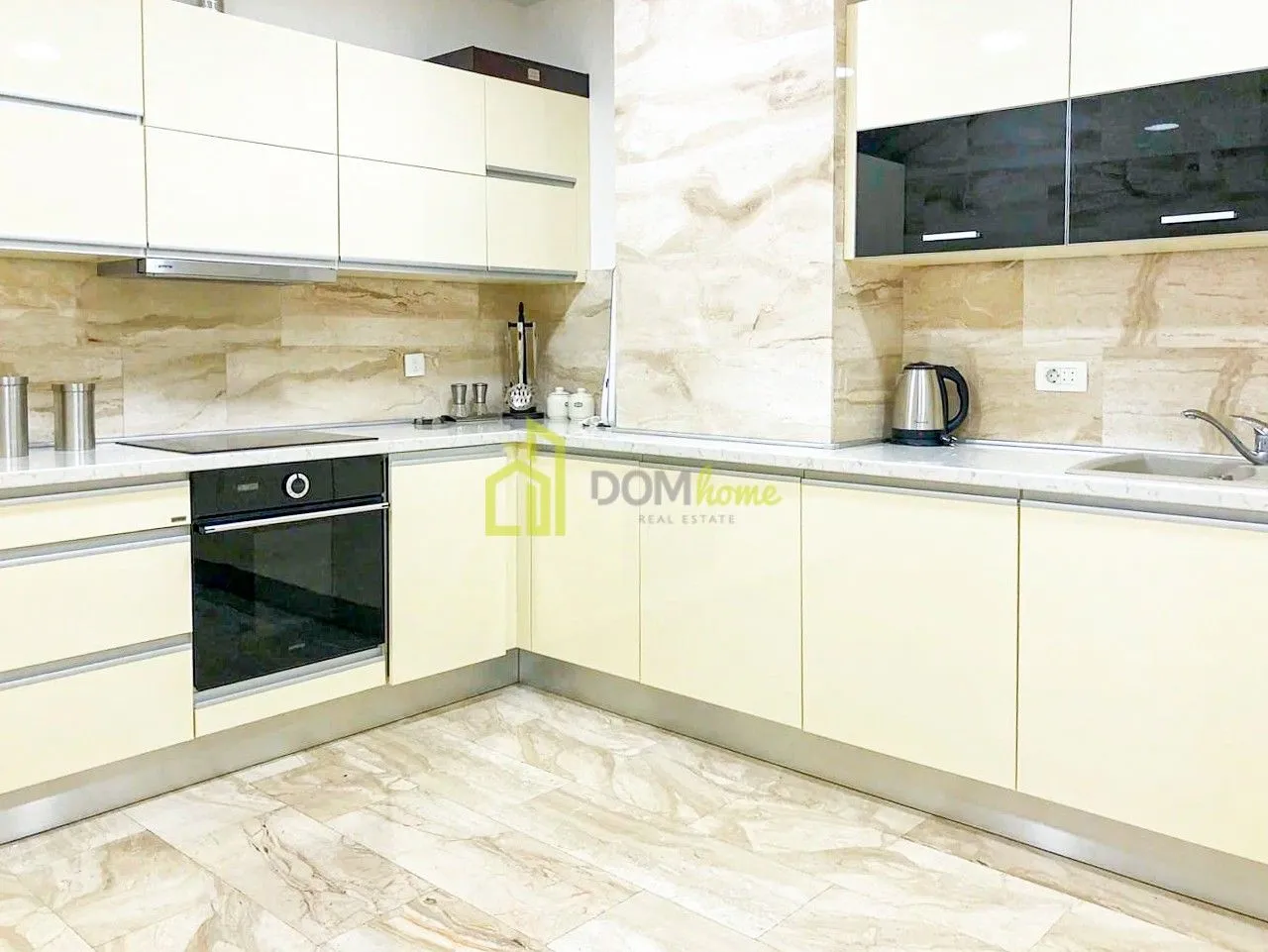 Prodaja, trosoban stan, 180m², Budva, Crna Gora