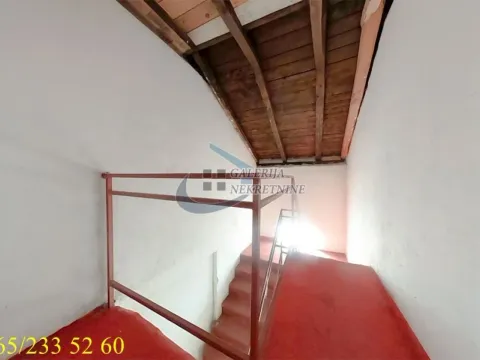 Prodaja, kuća, 247m², Železnik, Beograd - image 14