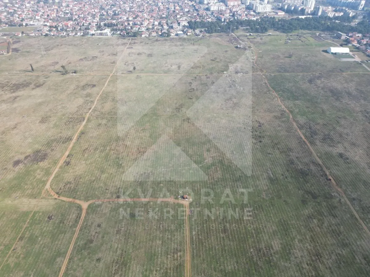 Prodaja, plac, 583m², Sadine, Podgorica