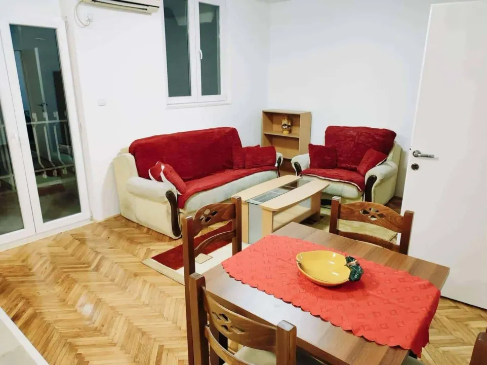Rent, one bedroom apartment, 51m², Igalo, Herceg Novi