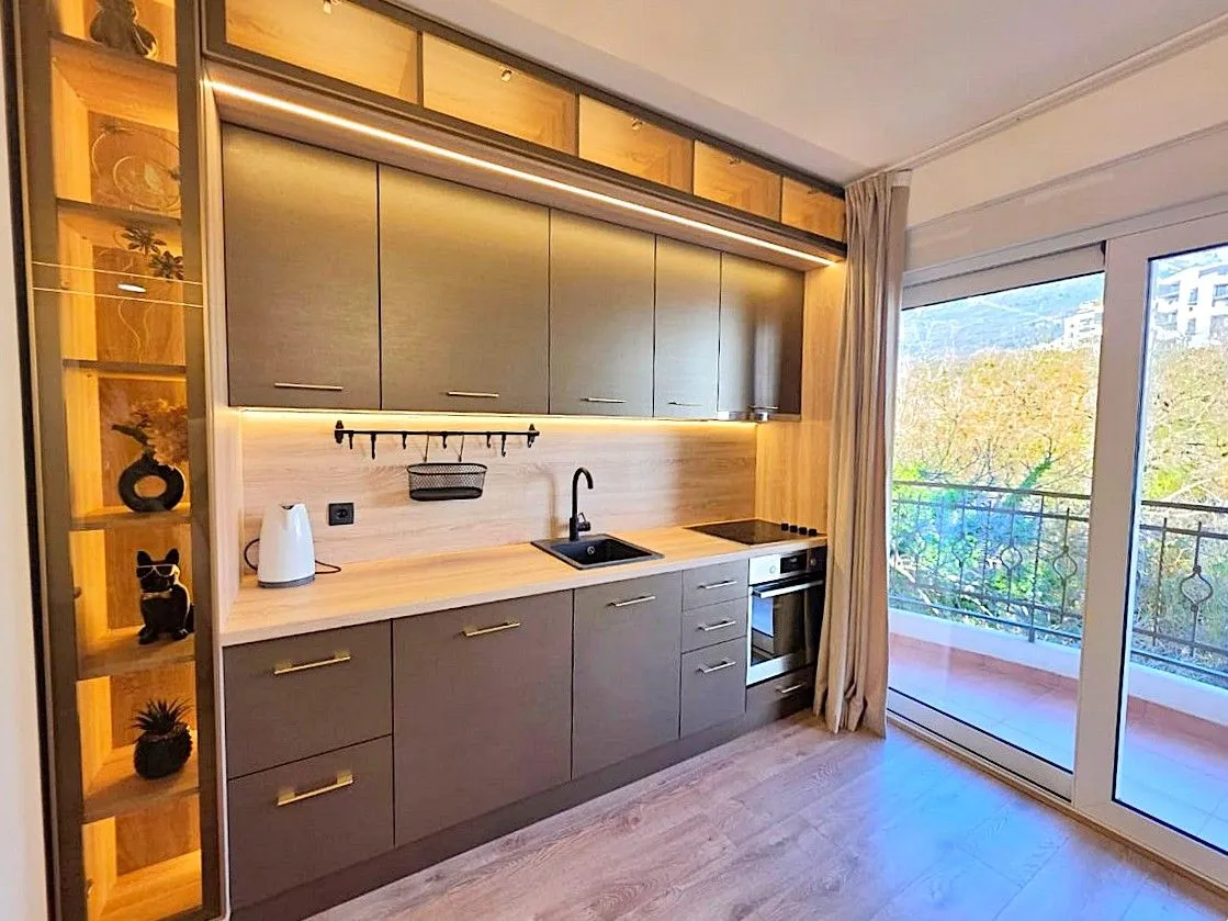 Prodaja, trosoban stan, 106m², Bečići, Budva