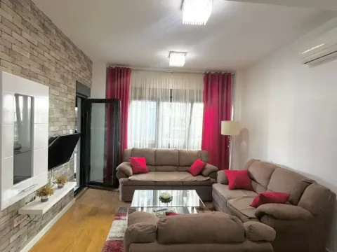 Rent, two bedroom apartment, 70m², Centar, Podgorica - image 1