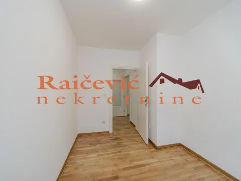 Izdavanje, trosoban stan, 117m², Voždovac Sve Podlokacije, Beograd - image 20