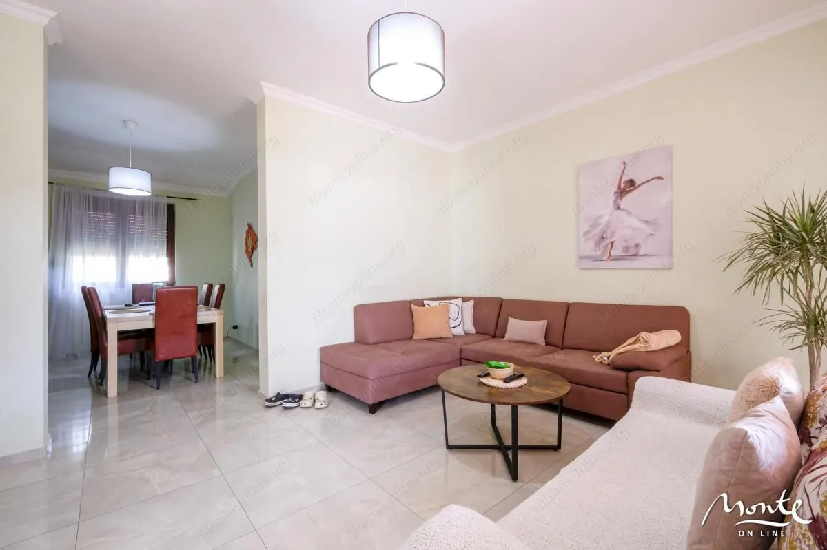Sale, house, 280m², Bar, Crna Gora