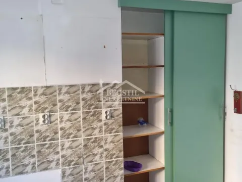 Prodaja, trosoban stan, 70m², Centar, Pančevo - image 8