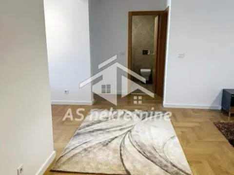 Izdavanje, trosoban stan, 80m², Stari Grad, Beograd - image 15