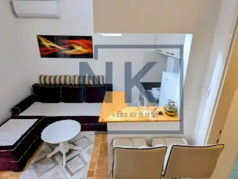 Izdavanje, jednosoban stan, 38m², Stari Aerodrom, Podgorica - image 1