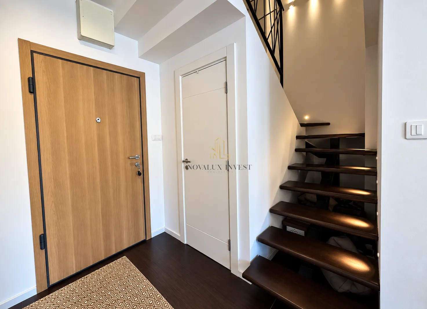 Prodaja, dvosoban stan, 94m², Vezirov Most, Podgorica