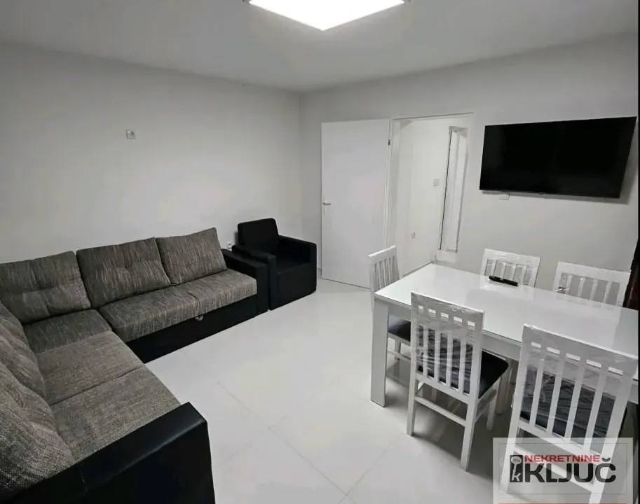 Izdavanje, dvosoban stan, 45m², Telep, Novi Sad Sve Podlokacije