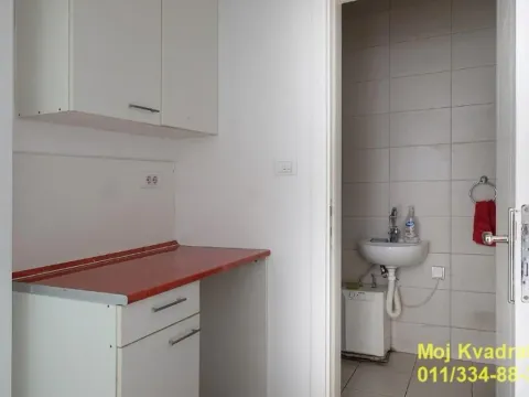 Rent, office space, 180m², Đeram Pijaca, Beograd - image 8