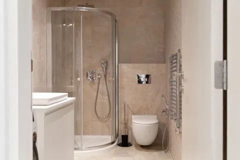 Prodaja, trosoban stan, 73m², Kotor, Crna Gora - image 18