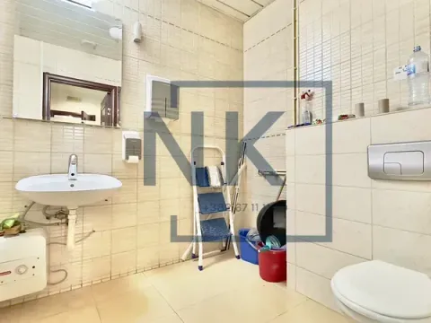 Rent, office space, 450m², Preko Morače, Podgorica - image 2