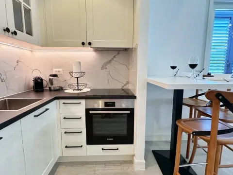 Sale, one bedroom apartment, 56m², Luštica, Tivat - image 9