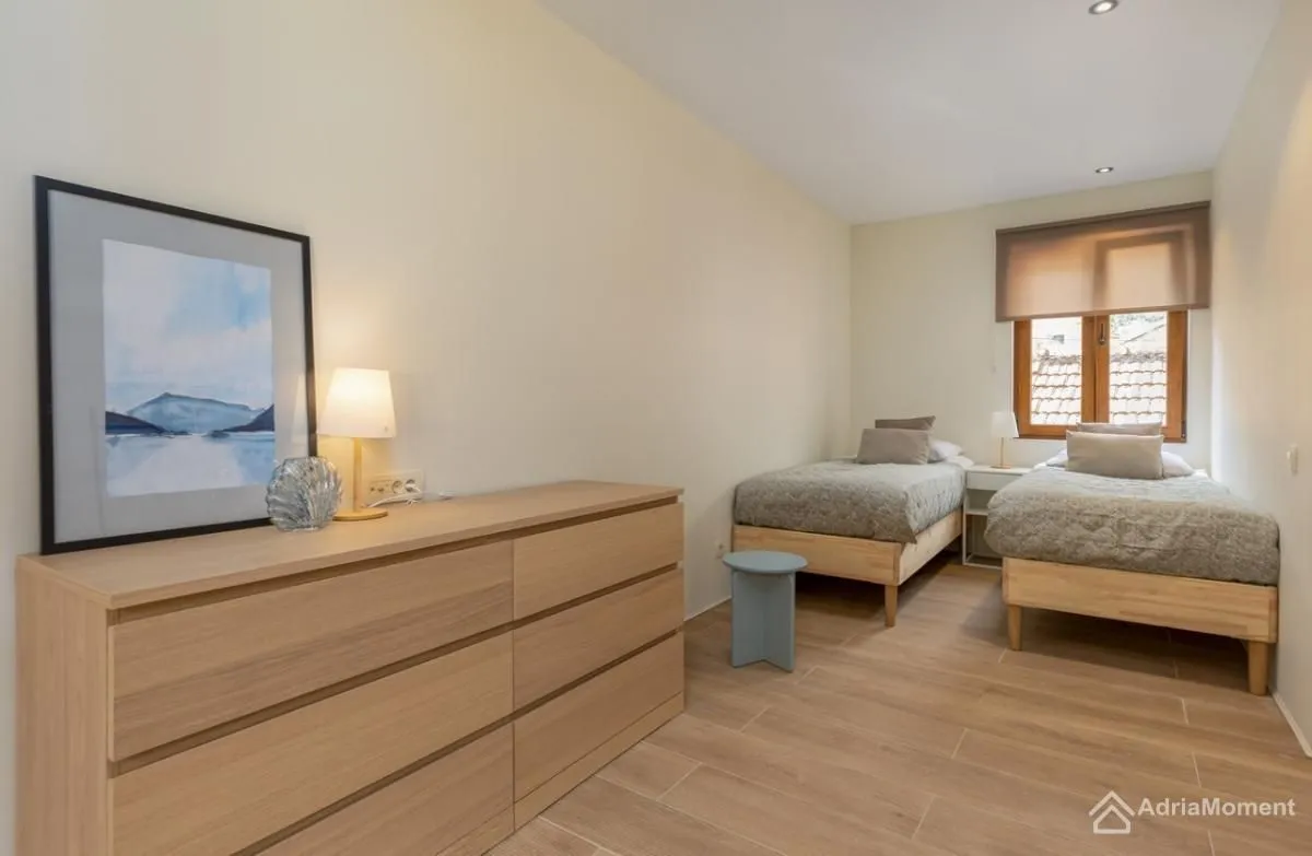 Sale, house, 110m², Škaljari, Kotor