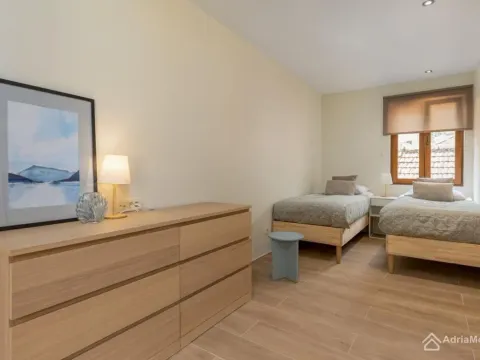 Prodaja, kuća, 110m², Škaljari, Kotor - image 13