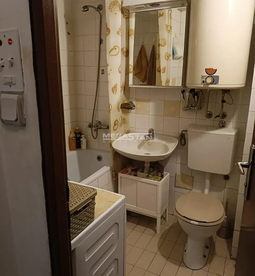 Sale, three bedroom apartment, 73m², Vidikovački venac, Rakovica