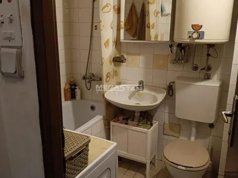 Prodaja, trosoban stan, 73m², Vidikovački venac, Rakovica - image 9