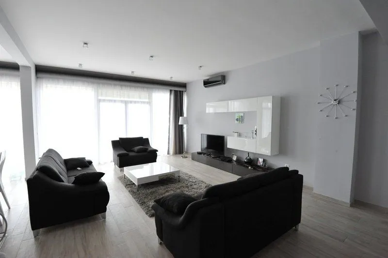 Prodaja, stan, 179m², Dobra Voda, Bar