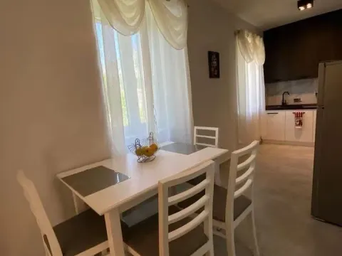 Sale, two bedroom apartment, 51m², Stari Grad Kotor, Kotor - image 9