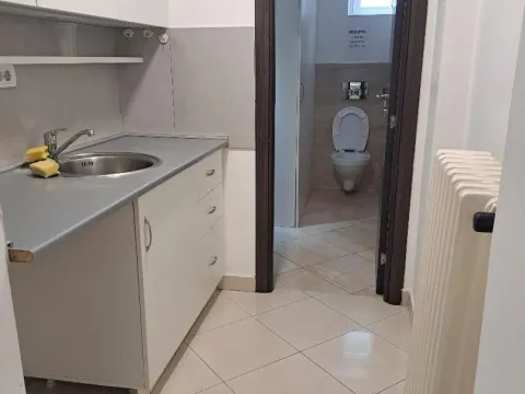 Sale, office space, 224m², Stari Grad, Beograd - image 12