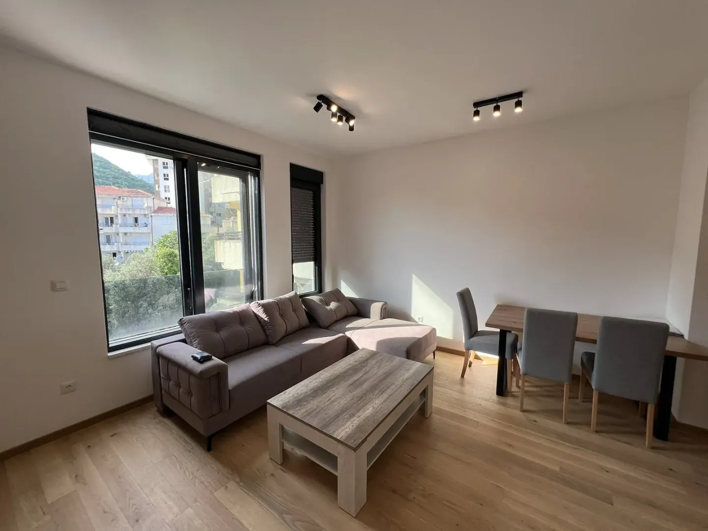 Sale, two bedroom apartment, 65m², Bečići, Budva