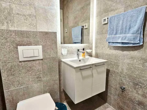 Rent, one bedroom apartment, 45m², Stari Aerodrom, Podgorica - image 9
