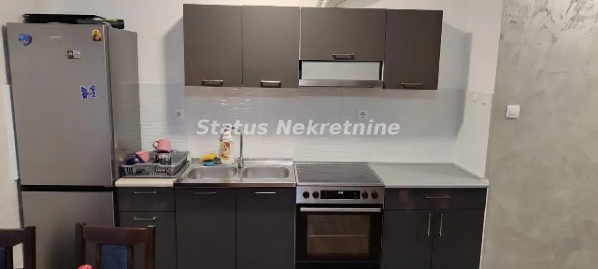 Izdavanje, dvosoban stan, 48m², Rotkvarija, Novi Sad Sve Podlokacije