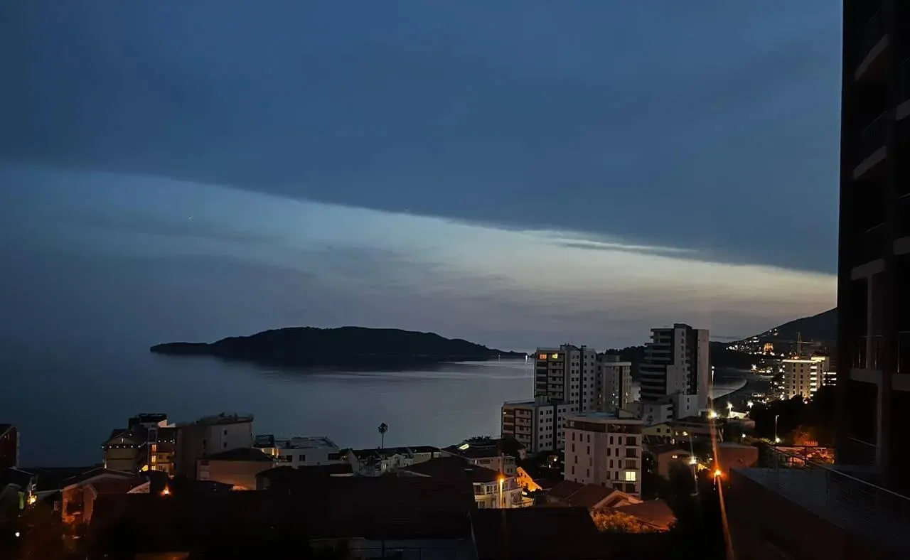 Prodaja, dvosoban stan, 79m², Rafailovići, Budva