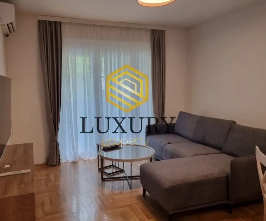 Rent, apartment, 47m², Stari Aerodrom, Podgorica