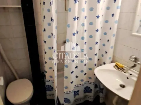 Rent, house, 200m², Čukarica, Beograd - image 4