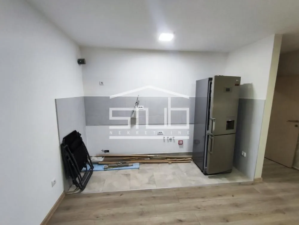 Rent, office space, 660m², Zemun Sve Podlokacije, Beograd