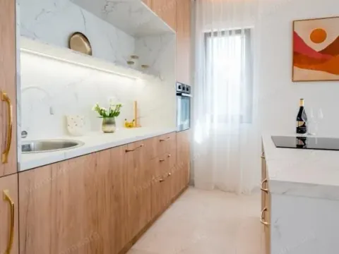 Sale, house, 250m², Mrčevac, Tivat - image 10