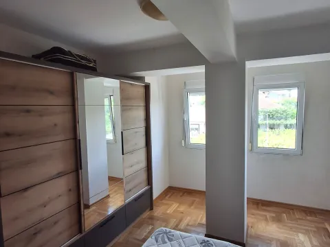Rent, two bedroom apartment, 85m², Preko Morače, Podgorica - image 7