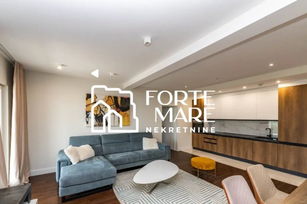 Sale, three bedroom apartment, 179m², Đenovići, Herceg Novi