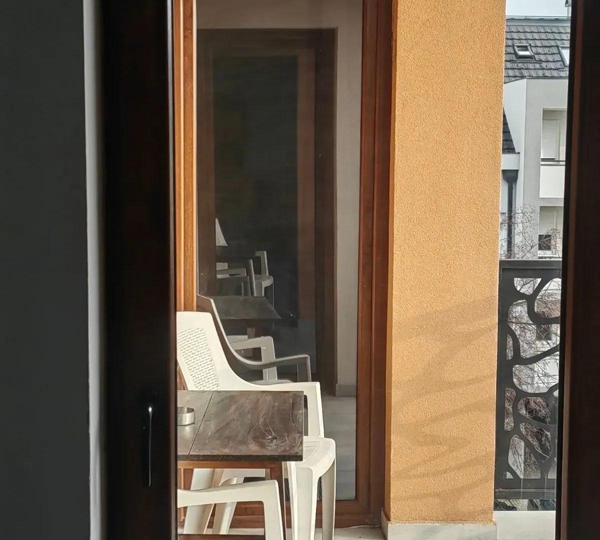 Izdavanje, dvosoban stan, 54m², Mala Amerika, Zrenjanin