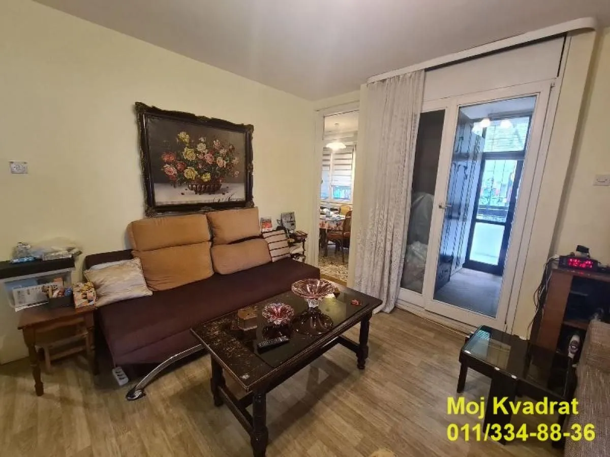 Sale, two bedroom apartment, 58m², Kalenić Pijaca, Vračar Sve Podlokacije