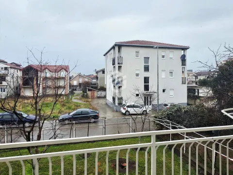 Izdavanje, dvosoban stan, 108m², Stari Aerodrom, Podgorica - image 10